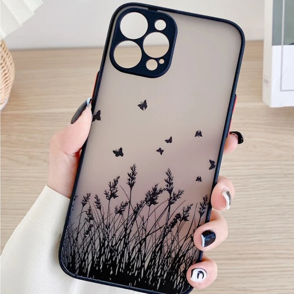 ⚠️Clearance IPhone 12 Pro Max Stylish Black Phone Case with Nature Design - Picture 4 of 4
